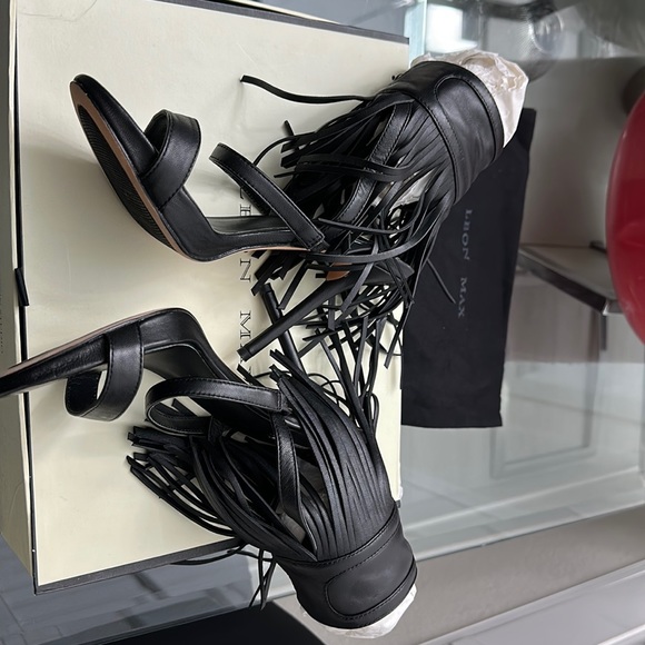 PRICE DROP NWT $70 Leon Max | Black Leather Sandals - SZ 8| 38.5 - Picture 3 of 6